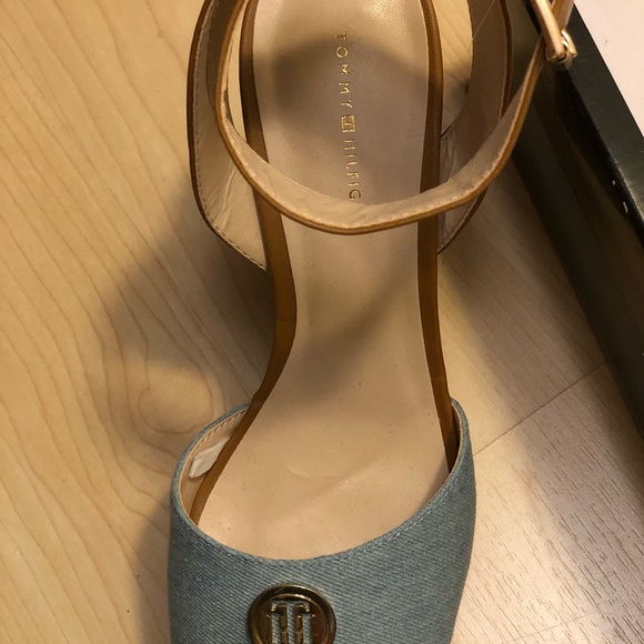 Wedge brand new!! Perfect for summer - Picture 4 of 7